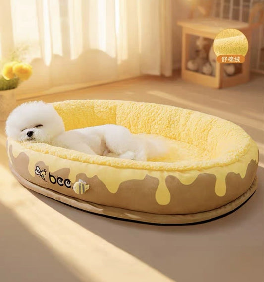 Honey Bee Pet Flat Sleeping Bed