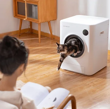 INSTACHEW Purrclean Smart App Enabled Cat Litter Box