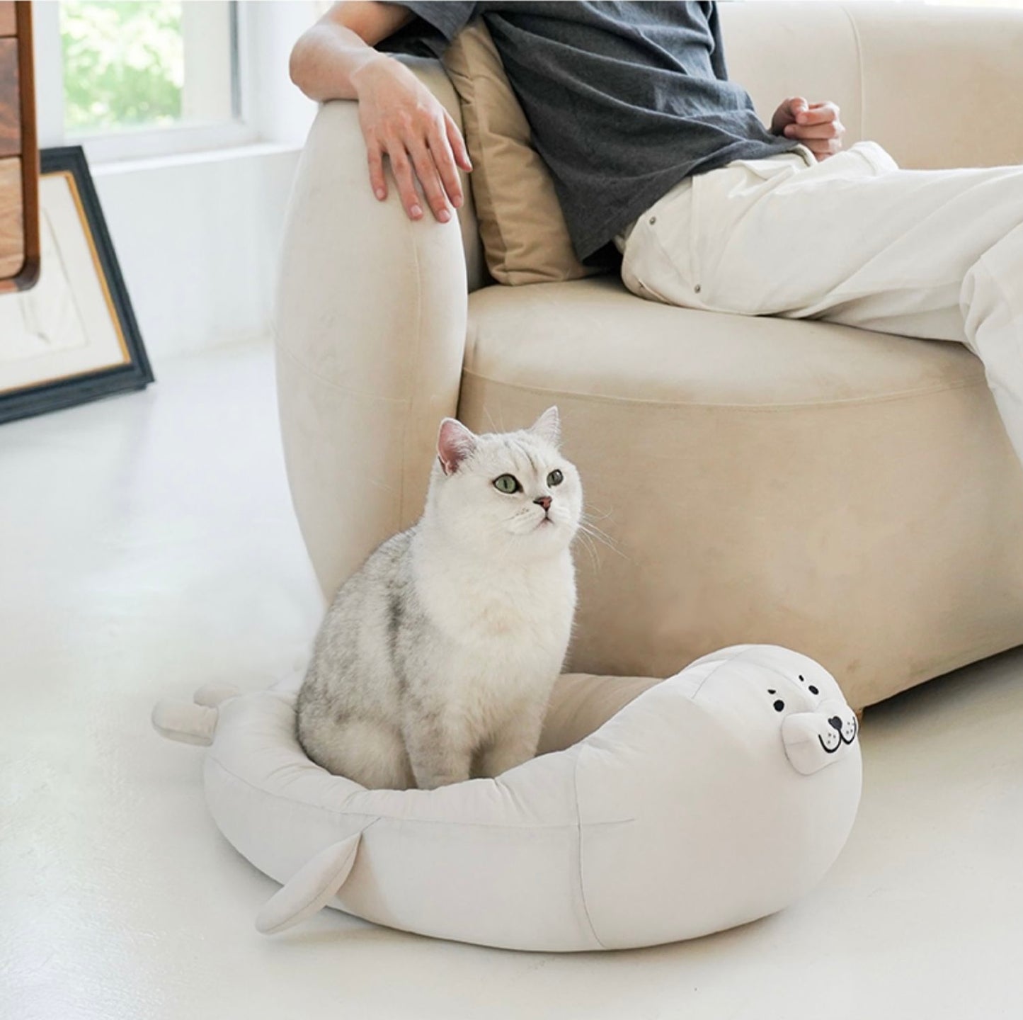 ZEZE Seal Pet Bed